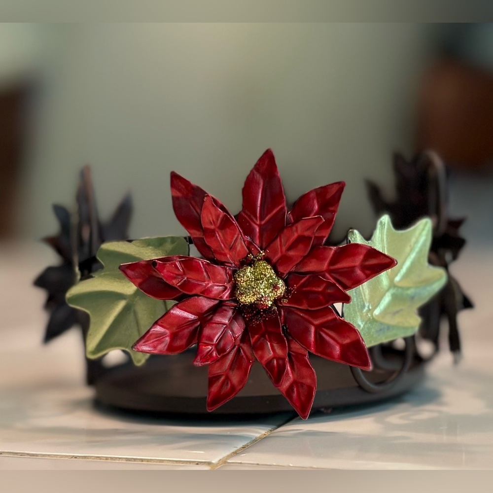 Sonoma Goods, Poinsettia Metal Candle Holders Set of 2, Width 3.5 in and 4 in - Picture 3 of 5